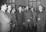 Rudolf Hess (úplne vľavo) a ďalší nacistickí pohlavári. (zdroj: wikipedia)