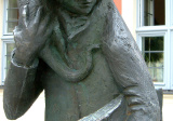 Socha E. T. A. Hoffmanna v nemeckom Bambergu. (zdroj: wikipedia)