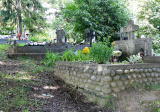 Priľahlý cintorín. (foto: Pavol Ičo) 