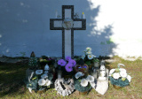 Centrálny kríž na cintoríne vo Vyšnej Slanej. (foto: Pavol Ičo) 