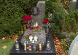Pašek Dušan ml. *18.1.1985 — † 5.11.2021 pochovaný je v tom istom hrobe ako jeho otec, cintorín Slávičie údolie v Bratislave, foto Pavel Ondera