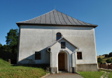 Vďaka Tolerančnému patentu, ktorý vydal Jozef II. v roku 1781, si mohli murované kostoly stavať aj nekatolíci. Na fotografii je evanjelický chrám v obci Horná Mičiná z polovice 80. rokov 18. storočia. (zdroj: sk.wikipedia.org, fotografiu poskytol Pavol Ič