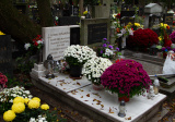 Dušičky - Martinský cintorín Bratislava, hrob Danky Košanovej, zastrelenej ruskými okupantami 1968, autor Pavel Ondera