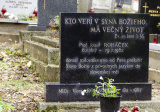 Hrob profesora Roháčka, prekladateľa najdôležitejšej slovenskej Biblie