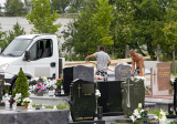 Nový cintorín na Bratislavskej ceste, kamenári majú regulovaný vstup